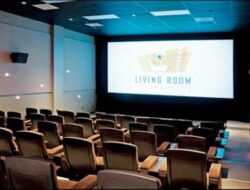 The Living Room Theater In Boca Raton