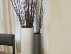 Living Room Vase With Sticks