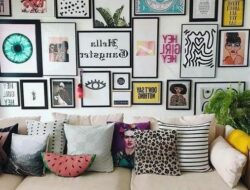 How To Decorate Frames In Living Room
