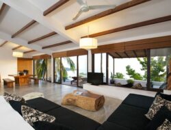 Tropical Modern Living Room Design