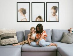 Living Room Family Photo Ideas