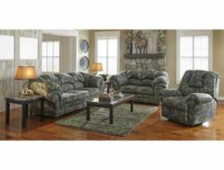 Signature Collection Living Room Group Woodhaven