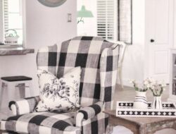 Country Farmhouse Living Room Chairs